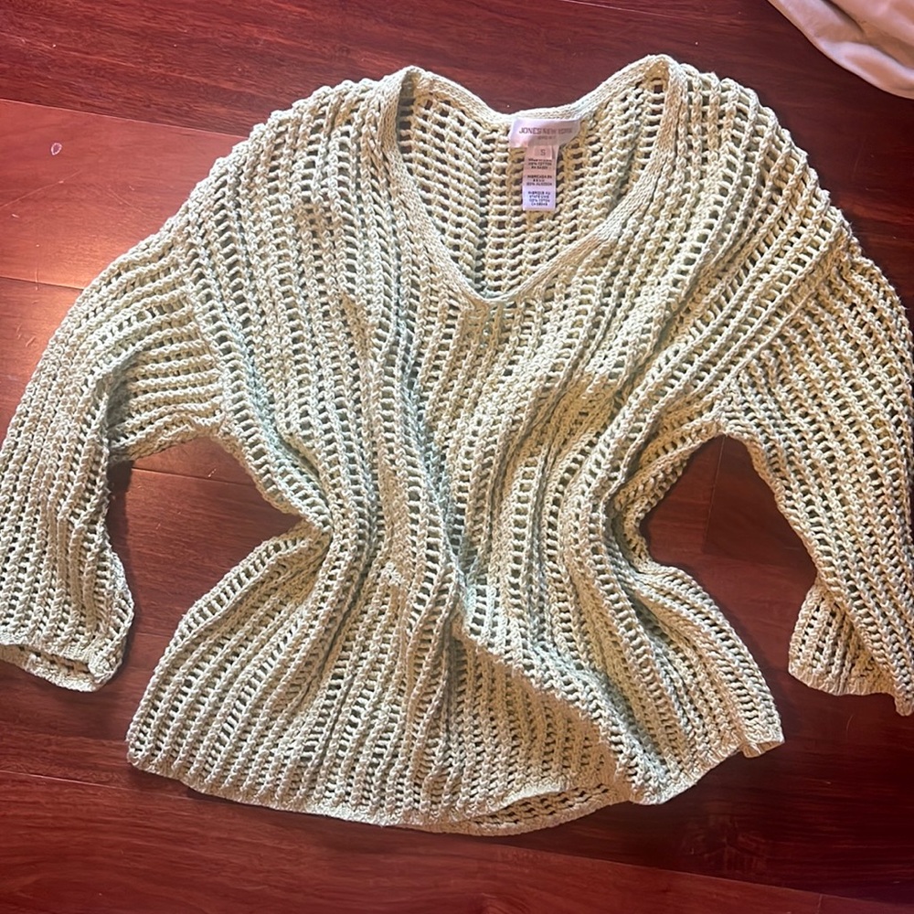 Lime green knit sweater small perfect for summer as a cover up!!